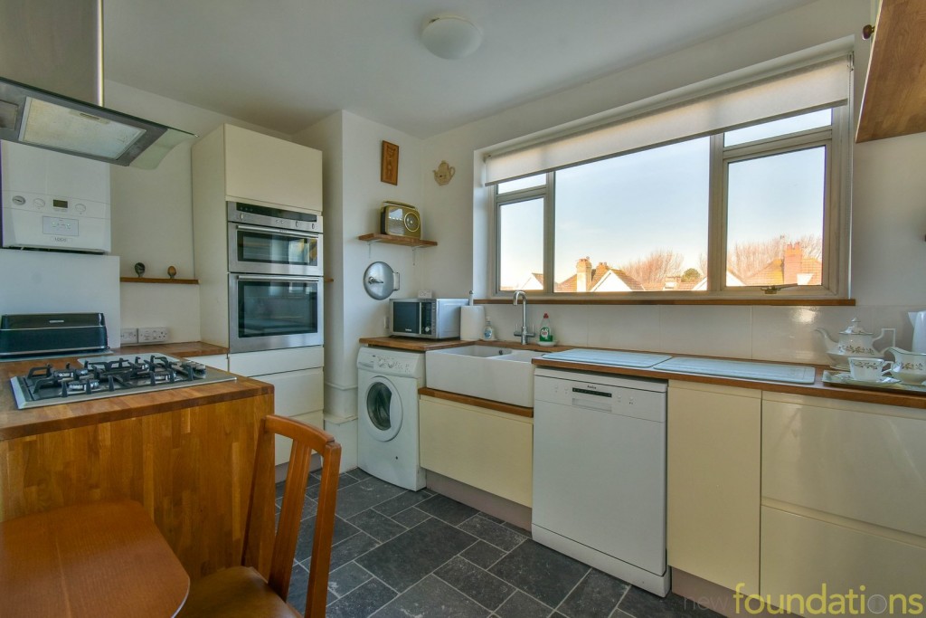 Images for West Parade, Bexhill-on-Sea, East Sussex EAID:3719479022 BID:13173601