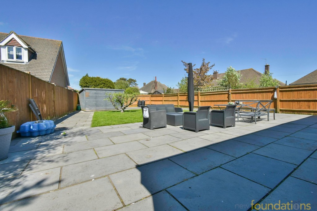 Images for Wrestwood Road, Bexhill-on-Sea, East Sussex EAID:3719479022 BID:13173601