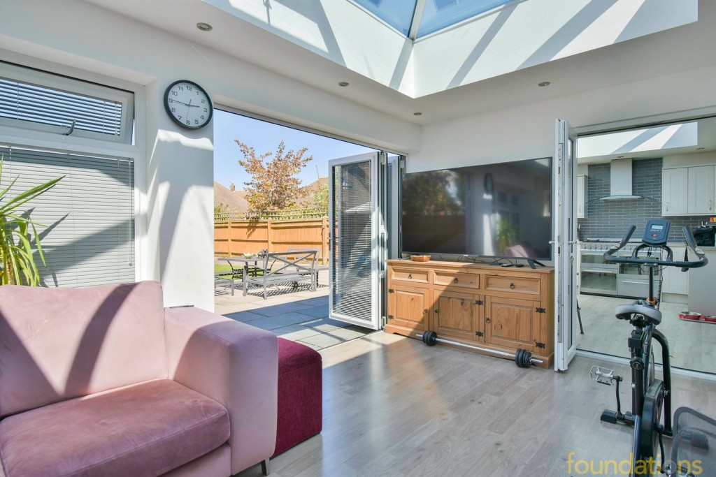 Images for Wrestwood Road, Bexhill-on-Sea, East Sussex EAID:3719479022 BID:13173601