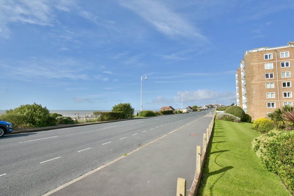 Images for West Parade, Bexhill-on-Sea, East Sussex EAID:3719479022 BID:13173601