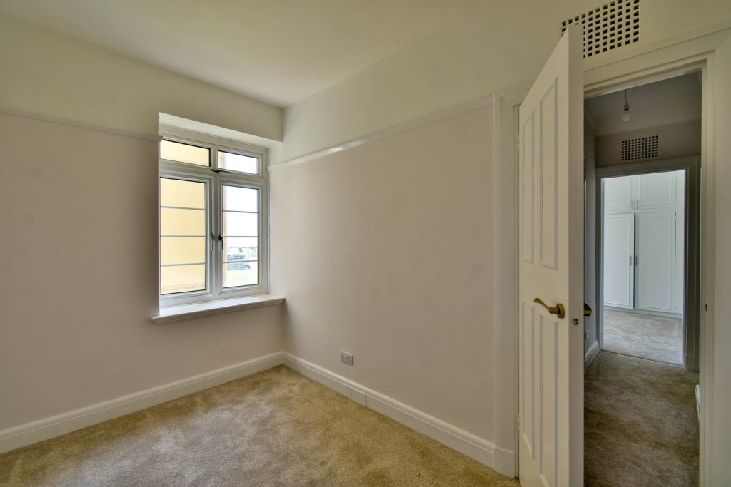 Images for Bedford Avenue, Bexhill-on-Sea, East Sussex EAID:3719479022 BID:13173601