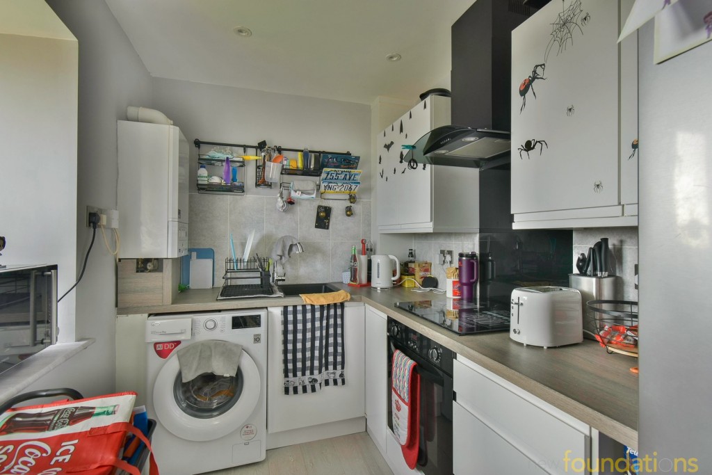 Images for De la Warr Road, Bexhill-on-Sea, East Sussex EAID:3719479022 BID:13173601