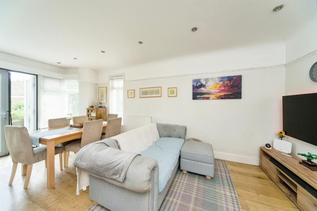 Images for Collington Avenue, Bexhill-on-Sea, East Sussex EAID:3719479022 BID:13173601