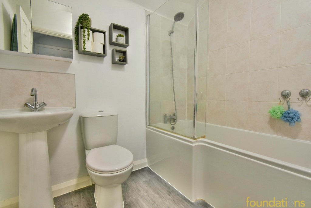 Images for Sandhurst Lane, Bexhill-on-Sea, East Sussex EAID:3719479022 BID:13173601