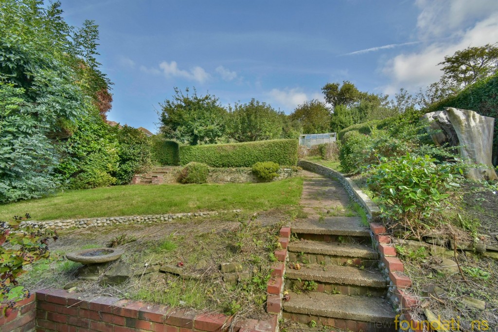Images for New Park Avenue, Bexhill-on-Sea, East Sussex EAID:3719479022 BID:13173601