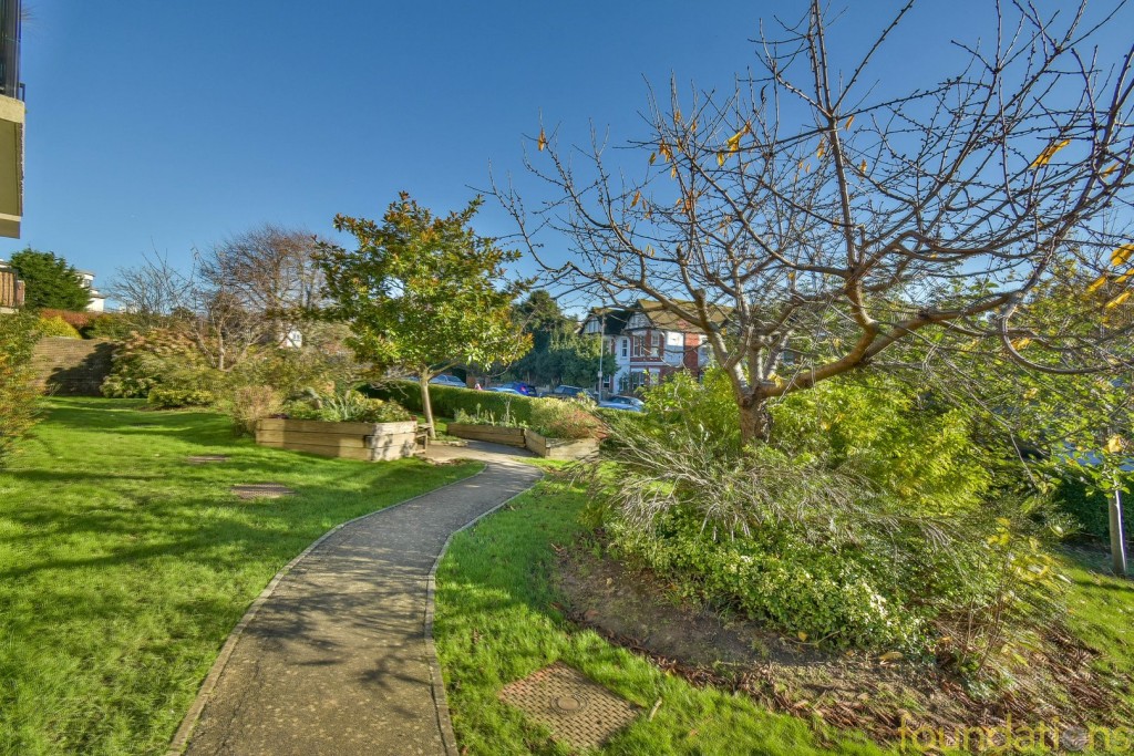 Images for New Park Avenue, Bexhill-on-Sea, East Sussex EAID:3719479022 BID:13173601