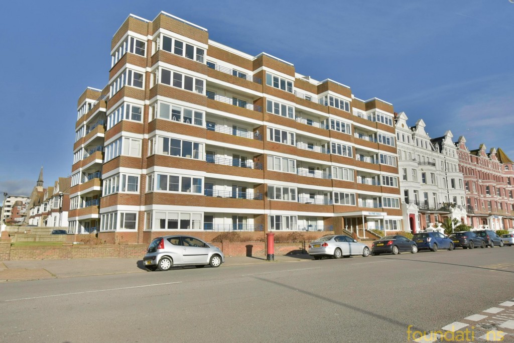 Images for De la Warr Parade, Bexhill-on-Sea, East Sussex EAID:3719479022 BID:13173601