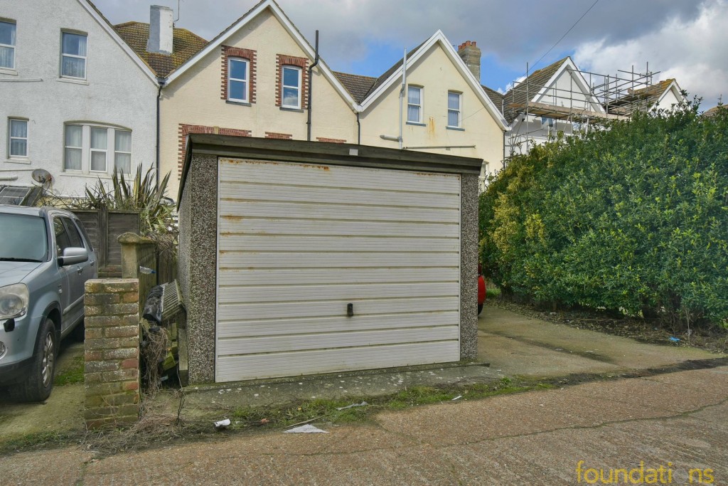Images for Egerton Road, Bexhill-on-Sea, East Sussex EAID:3719479022 BID:13173601