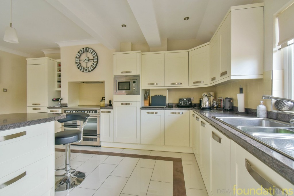 Images for Little Common Road, Bexhill on Sea EAID:3719479022 BID:13173601