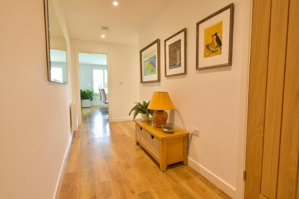 Images for West Parade, Bexhill-on-Sea, East Sussex EAID:3719479022 BID:13173601