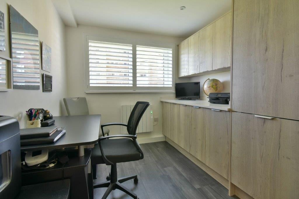 Images for West Parade, Bexhill-on-Sea, East Sussex EAID:3719479022 BID:13173601