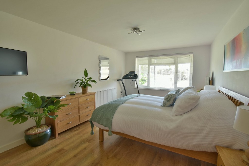 Images for West Parade, Bexhill-on-Sea, East Sussex EAID:3719479022 BID:13173601