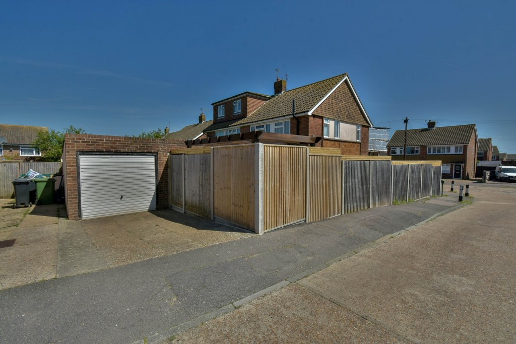 Images for Allen Way, Bexhill-on-Sea, East Sussex EAID:3719479022 BID:13173601