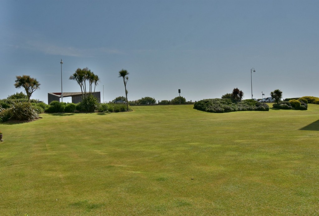 Images for West Parade, Bexhill-on-Sea, East Sussex EAID:3719479022 BID:13173601