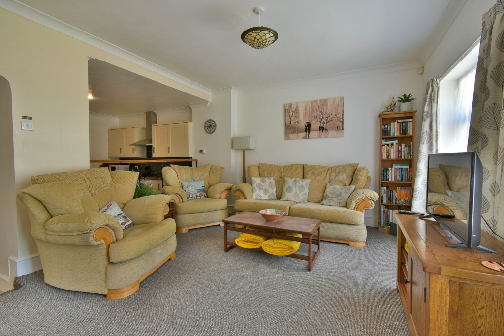 Images for Marina Arcade, Bexhill-on-Sea, East Sussex EAID:3719479022 BID:13173601