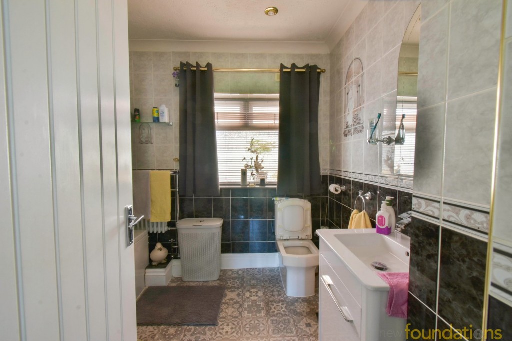 Images for Thorne Crescent, Bexhill-on-Sea, East Sussex EAID:3719479022 BID:13173601