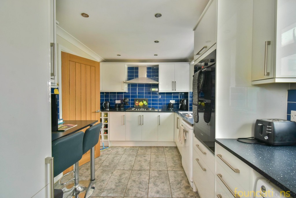 Images for Fontwell Avenue, Bexhill-on-Sea, East Sussex EAID:3719479022 BID:13173601