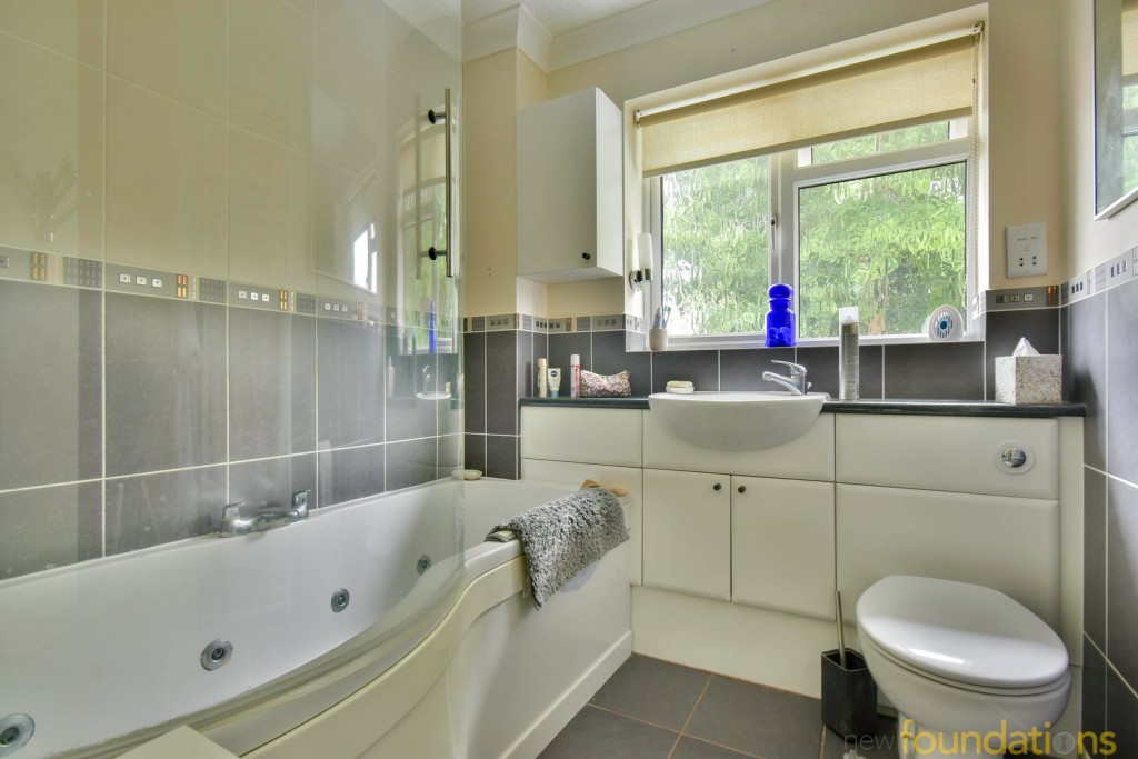 Images for Fontwell Avenue, Bexhill-on-Sea, East Sussex EAID:3719479022 BID:13173601
