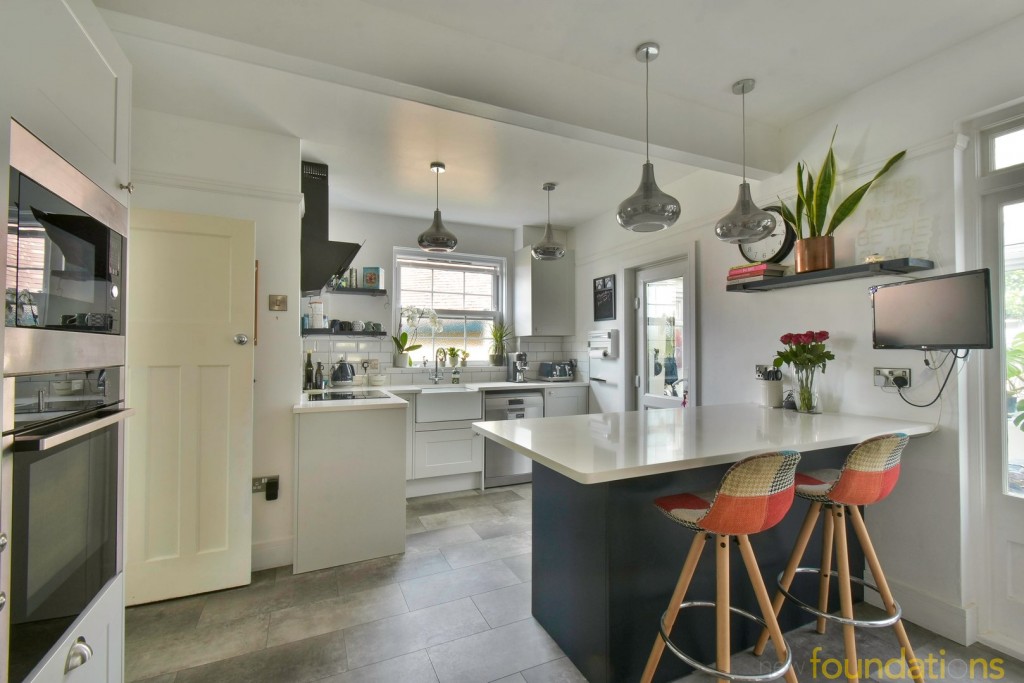 Images for Wrestwood Road, Bexhill-on-Sea, East Sussex EAID:3719479022 BID:13173601