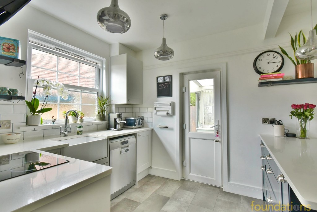 Images for Wrestwood Road, Bexhill-on-Sea, East Sussex EAID:3719479022 BID:13173601