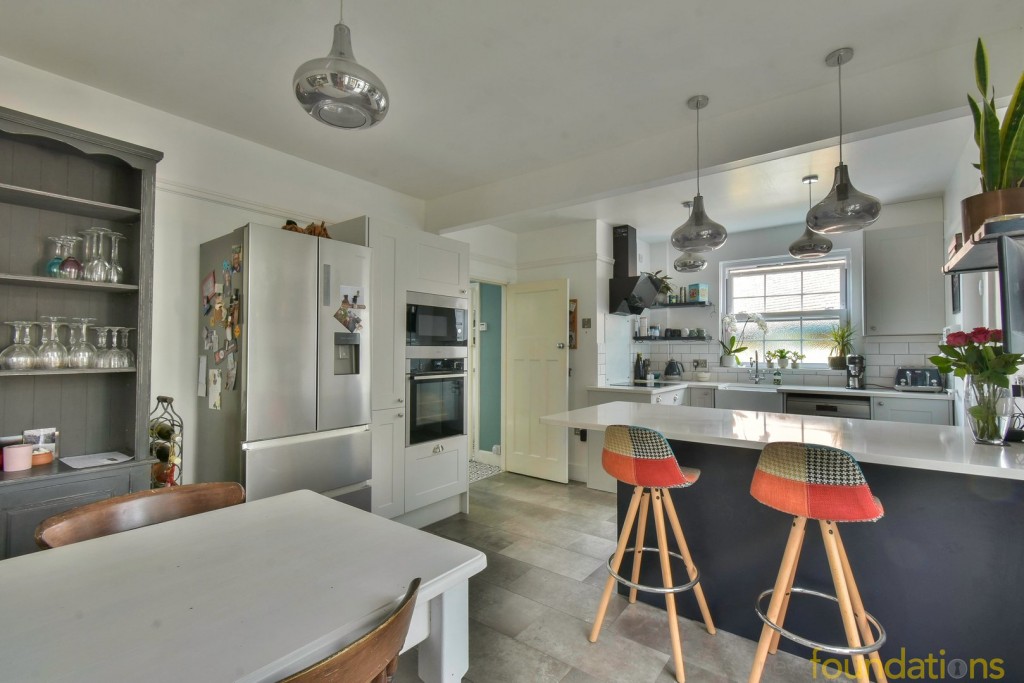 Images for Wrestwood Road, Bexhill-on-Sea, East Sussex EAID:3719479022 BID:13173601