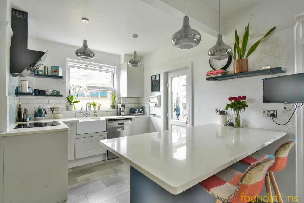 Images for Wrestwood Road, Bexhill-on-Sea, East Sussex EAID:3719479022 BID:13173601