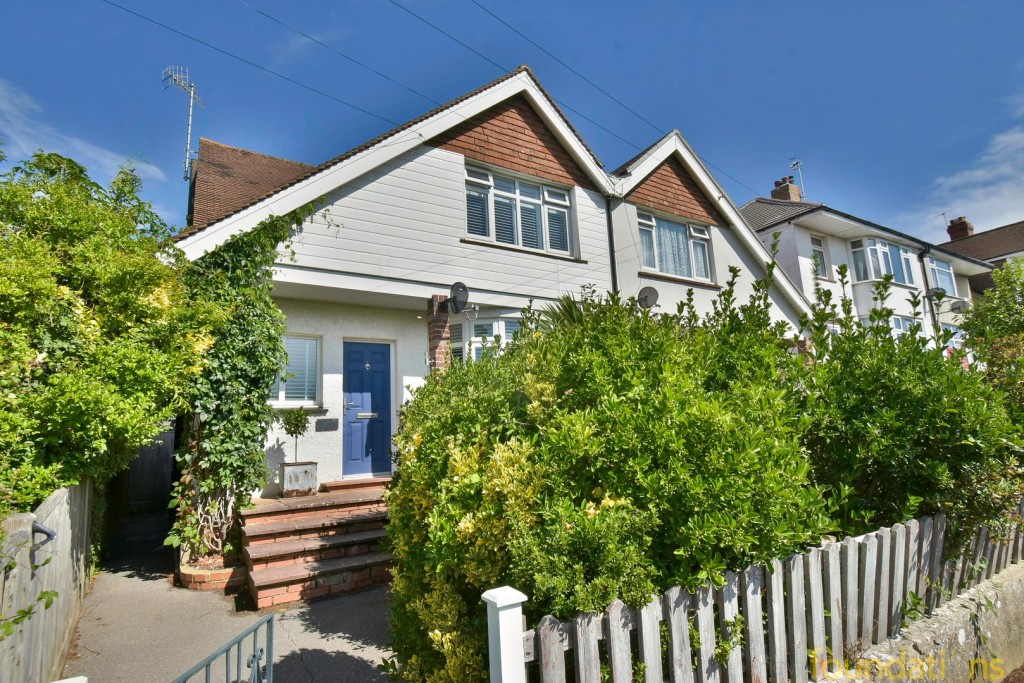 Images for Wrestwood Road, Bexhill-on-Sea, East Sussex EAID:3719479022 BID:13173601