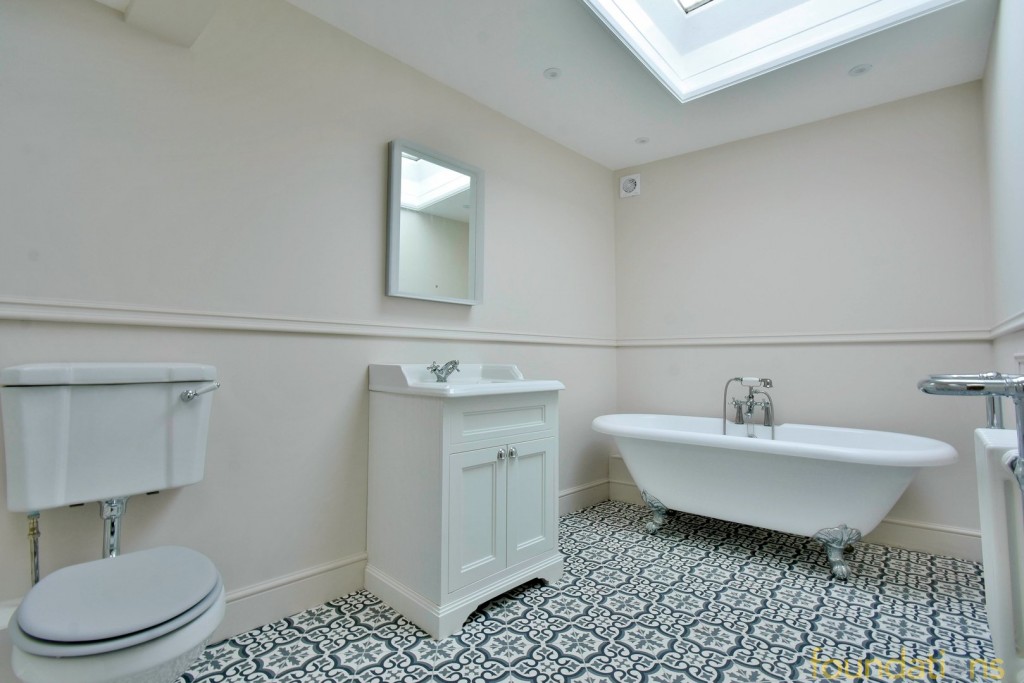 Images for High Street, Bexhill-on-Sea, East Sussex EAID:3719479022 BID:13173601