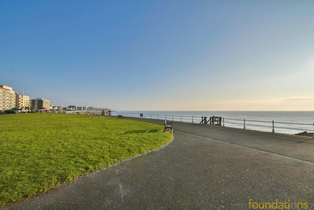 Images for De la Warr Parade, Bexhill-on-Sea, East Sussex EAID:3719479022 BID:13173601
