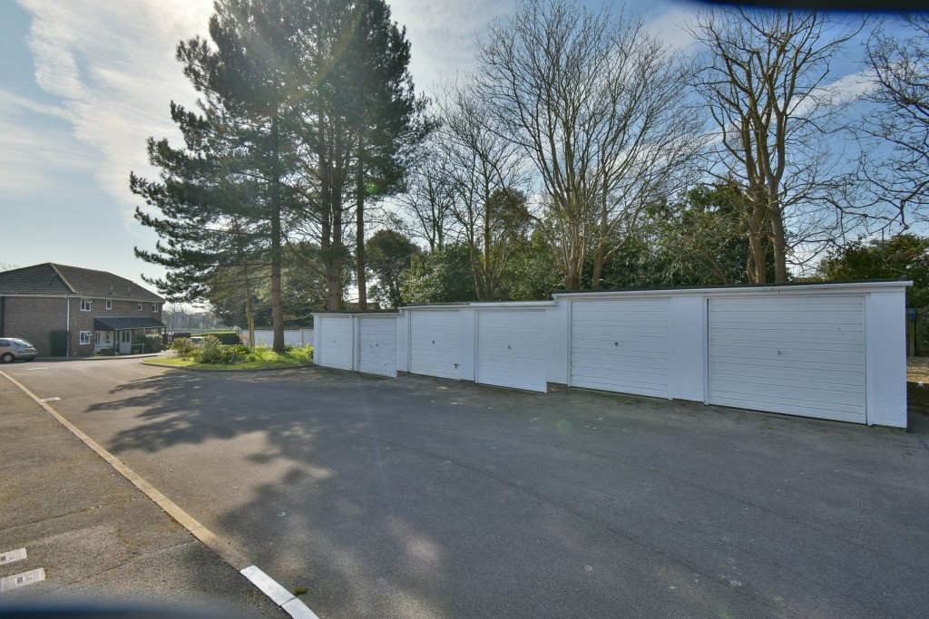 Images for Osbern Close, Bexhill-on-Sea, East Sussex EAID:3719479022 BID:13173601