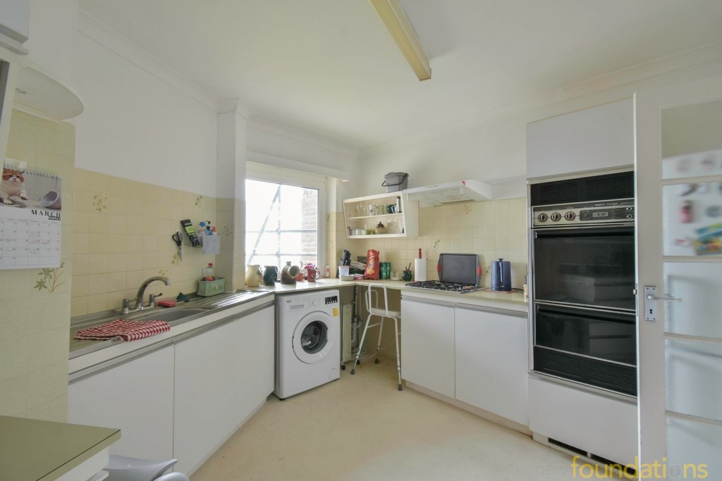 Images for West Parade, Bexhill-on-Sea, East Sussex EAID:3719479022 BID:13173601