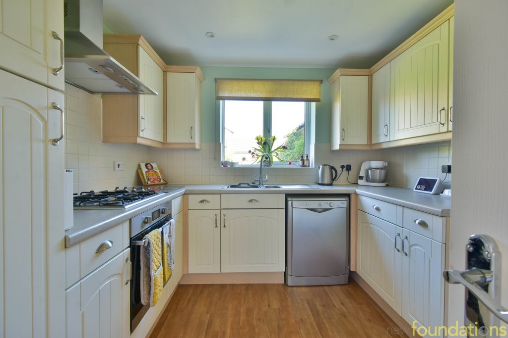 Images for Hornbeam Avenue, Bexhill-on-Sea, East Sussex EAID:3719479022 BID:13173601