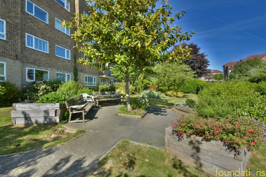 Images for New Park Avenue, Bexhill-on-Sea, East Sussex EAID:3719479022 BID:13173601
