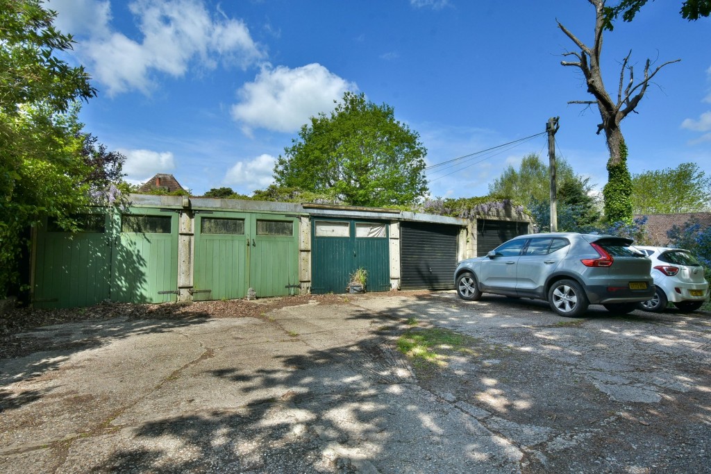Images for Sandhurst Lane, Bexhill-on-Sea, East Sussex EAID:3719479022 BID:13173601