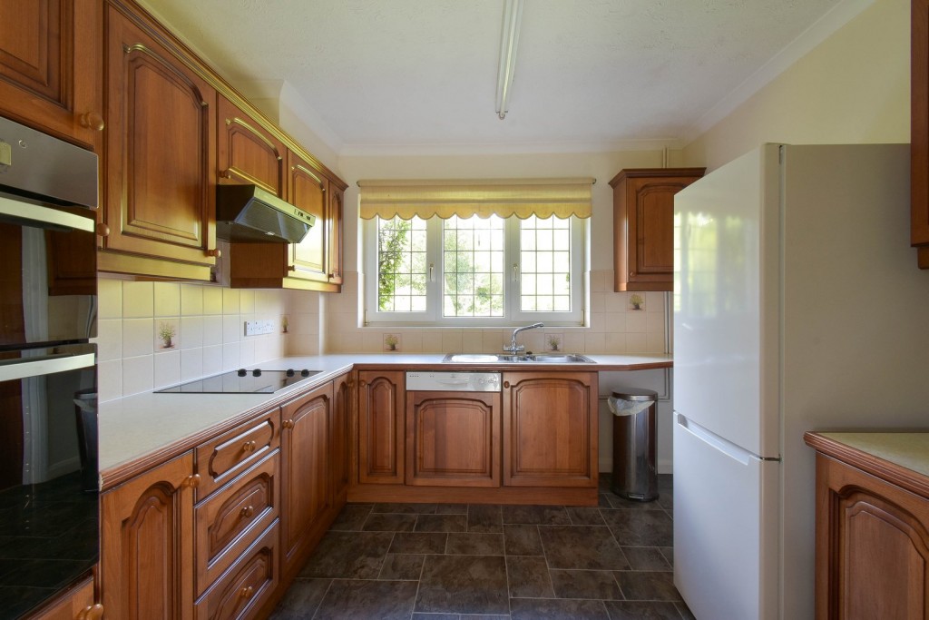 Images for Sandhurst Lane, Bexhill-on-Sea, East Sussex EAID:3719479022 BID:13173601