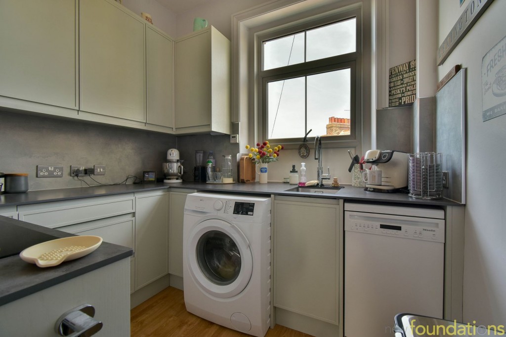 Images for West Parade, Bexhill-on-Sea, East Sussex EAID:3719479022 BID:13173601